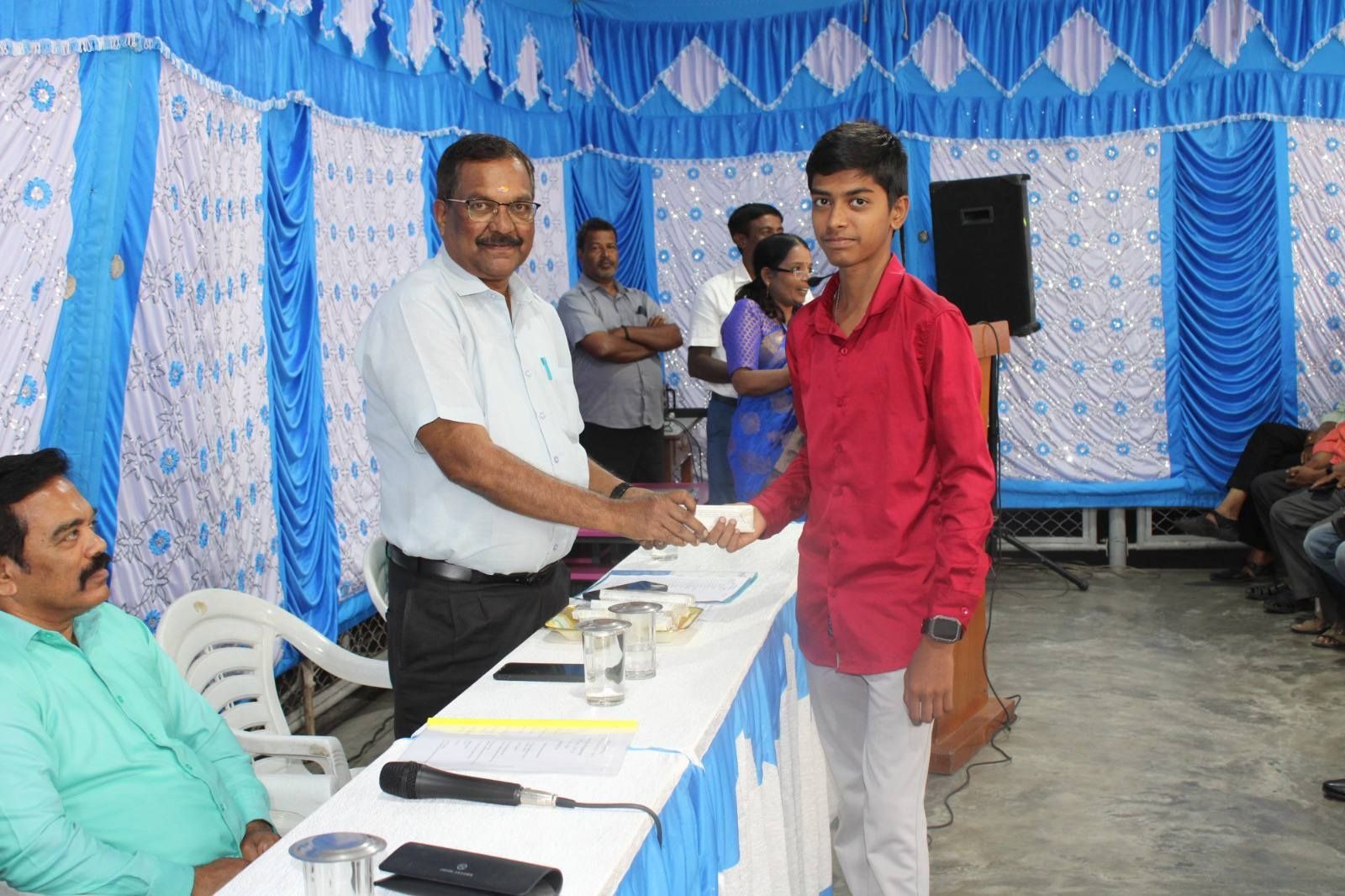 imgi_14_felicitation2513