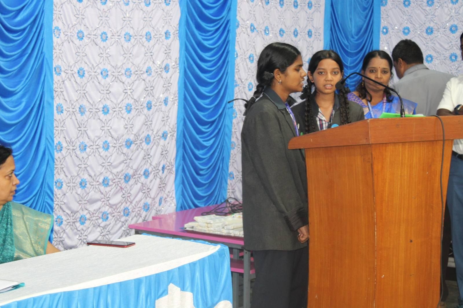 imgi_2_felicitation2501