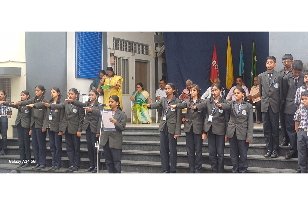 imgi_4_investiture2503