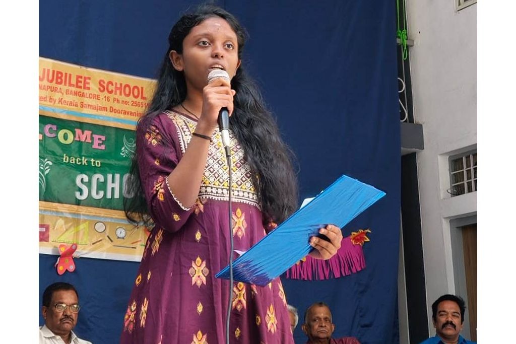 imgi_9_back-school2508